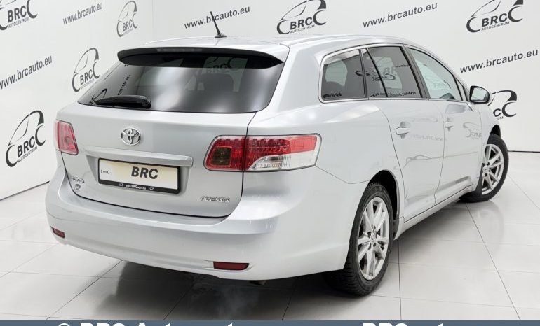 
								Toyota Avensis 2.2 D-CAT Wagon Automatas 2011 full									