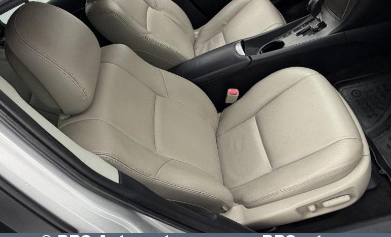 
								Toyota Avensis 2.2 D-CAT Wagon Automatas 2011 full									