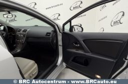
										Toyota Avensis 2.2 D-CAT Wagon Automatas 2011 full									