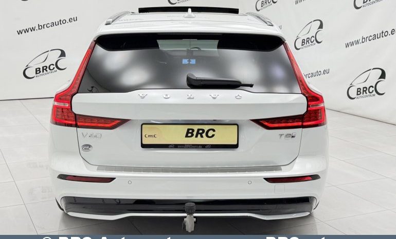 
								Volvo V60 Plug-in AWD T8 Twin Engine 2025 full									