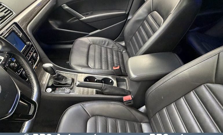
								Volkswagen Passat 1.8 TSI B/D SEL Automatas 2016 full									