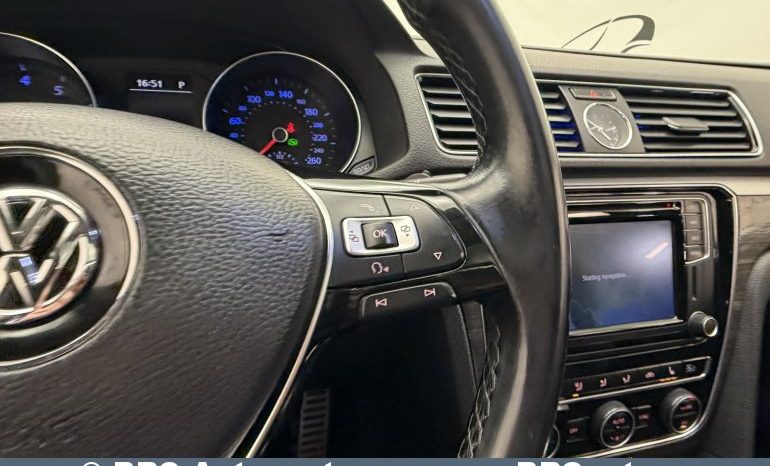 
								Volkswagen Passat 1.8 TSI B/D SEL Automatas 2016 full									
