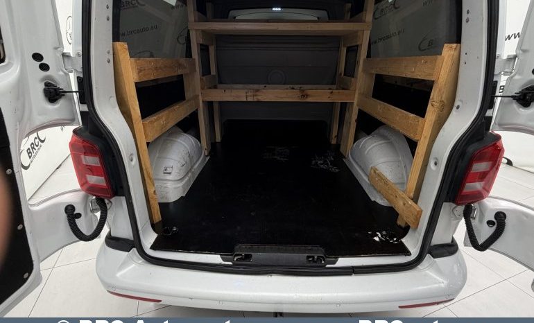 
								Volkswagen Transporter 2.0 TDI 4Motion Automatas 2019 full									