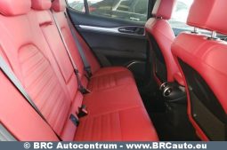 
										Alfa Romeo Stelvio Veloce Ti Q4 Automatas 2022 full									