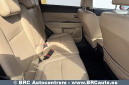 
										Mitsubishi Outlander 2.0 MIVEC 4WD Automatas 2017 full									