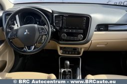 Mitsubishi Outlander 2.0 MIVEC 4WD Automatas 2017