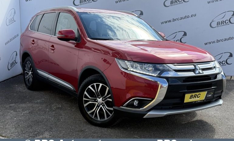 
								Mitsubishi Outlander 2.0 MIVEC 4WD Automatas 2017 full									