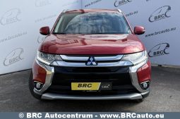 
										Mitsubishi Outlander 2.0 MIVEC 4WD Automatas 2017 full									