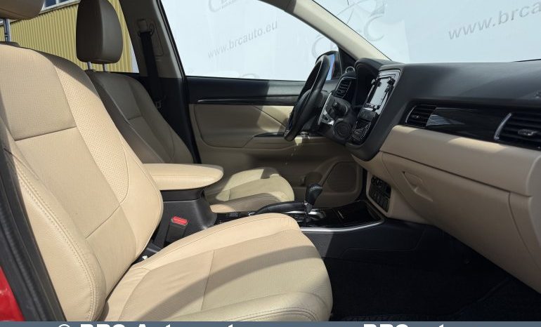 
								Mitsubishi Outlander 2.0 MIVEC 4WD Automatas 2017 full									