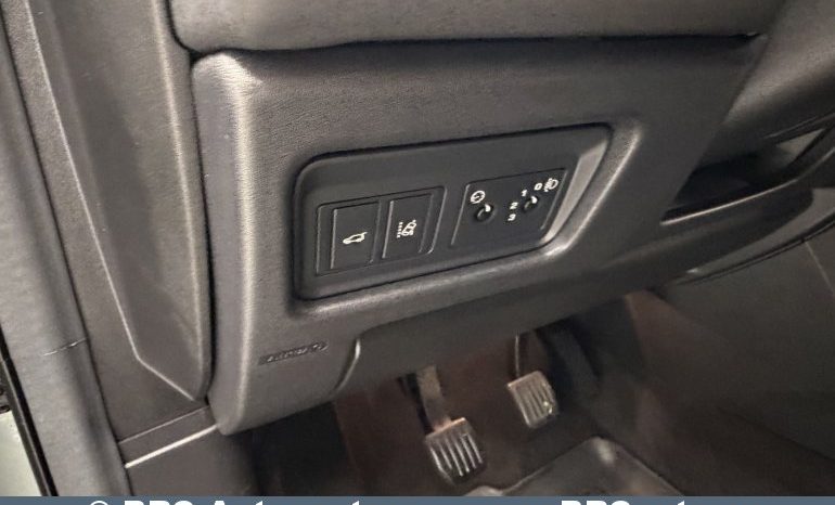 
								Land Rover Discovery Sport 2.0d AWD 2018 full									
