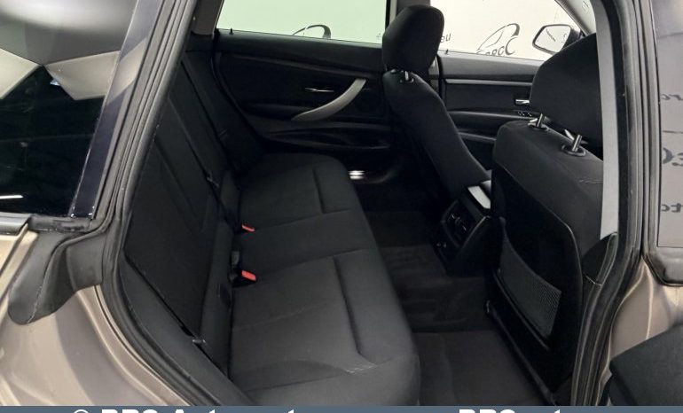 
								BMW 320 Gran Turismo i Automatas 2013 full									