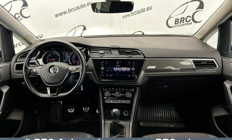 
								Volkswagen Touran 1.6 TDI 2019 full									