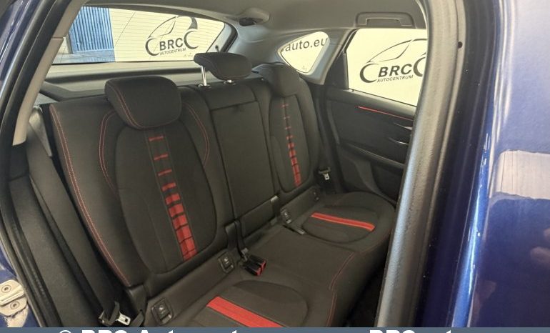 
								BMW 218 Active Tourer d 2015 full									
