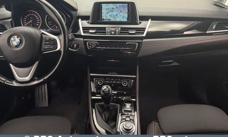 
								BMW 218 Active Tourer d 2015 full									