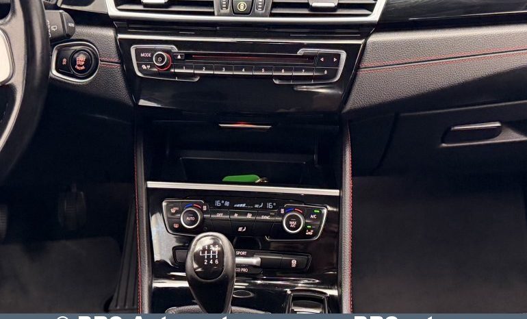 
								BMW 218 Active Tourer d 2015 full									