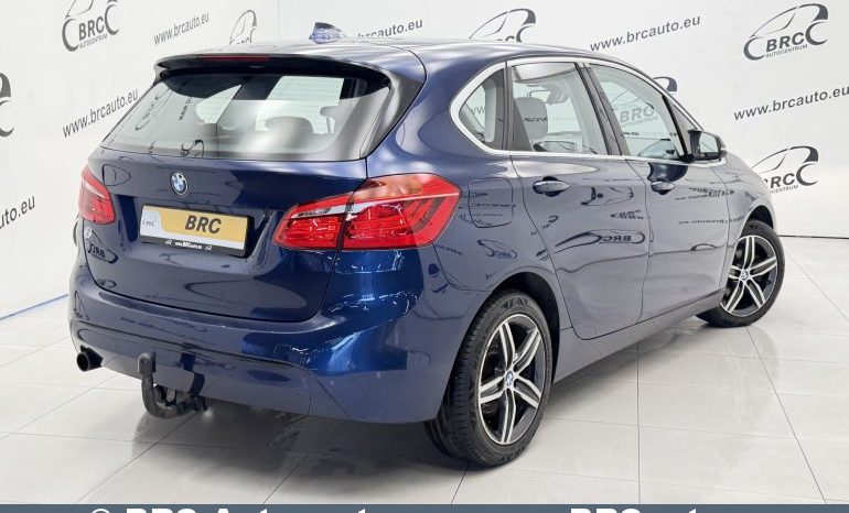 
								BMW 218 Active Tourer d 2015 full									