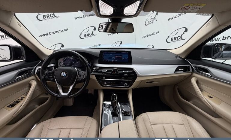 
								BMW 530 xDrive Automatas 2017 full									