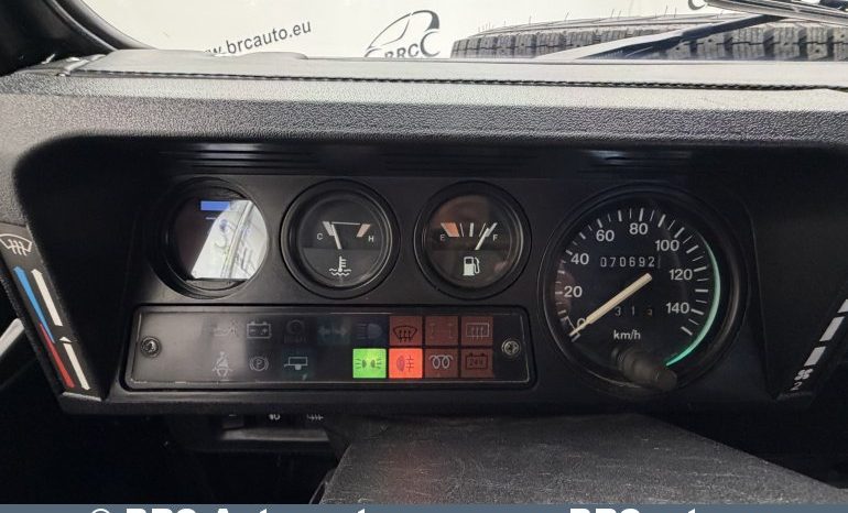 
								Land Rover Defender 83 kWh Automatas 1996 full									