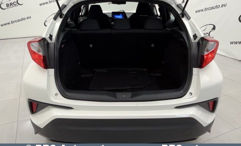 
								Toyota C-HR 1.8 Hybrid Automatas 2017 full									