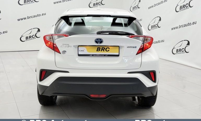 
								Toyota C-HR 1.8 Hybrid Automatas 2017 full									