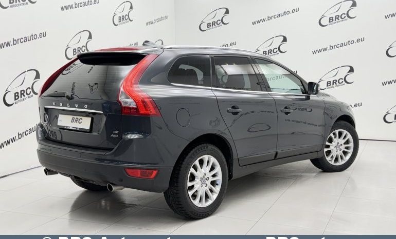 
								Volvo XC 60 D5 AWD Summum Automatas 2010 full									