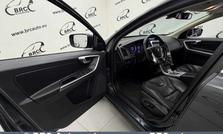 
								Volvo XC 60 D5 AWD Summum Automatas 2010 full									
