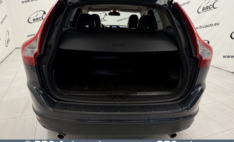 
								Volvo XC 60 D5 AWD Summum Automatas 2010 full									