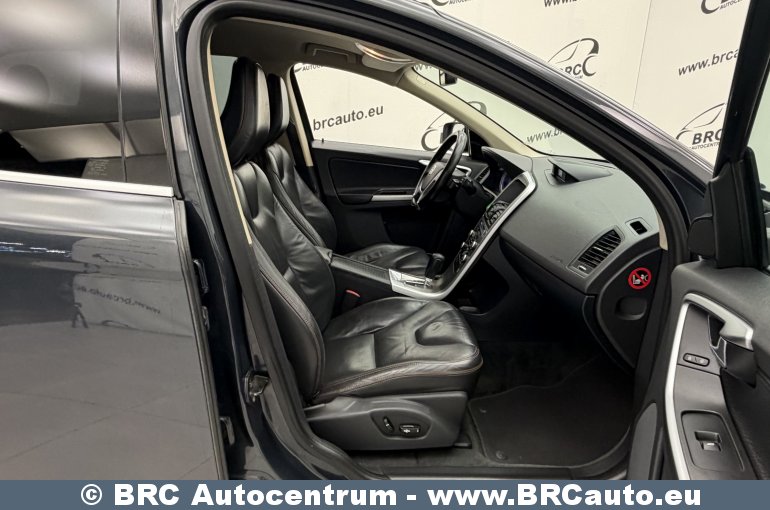 Volvo XC 60 D5 AWD Summum Automatas 2010