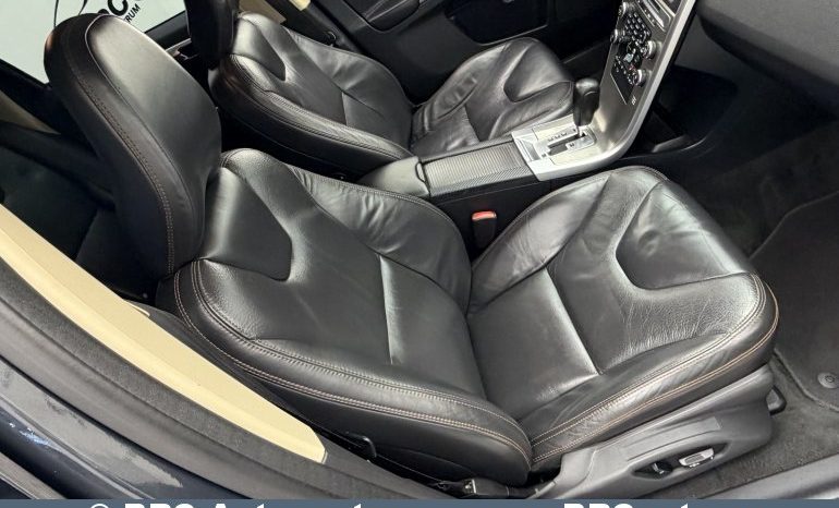 
								Volvo XC 60 D5 AWD Summum Automatas 2010 full									