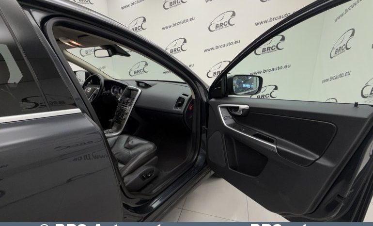 
								Volvo XC 60 D5 AWD Summum Automatas 2010 full									
