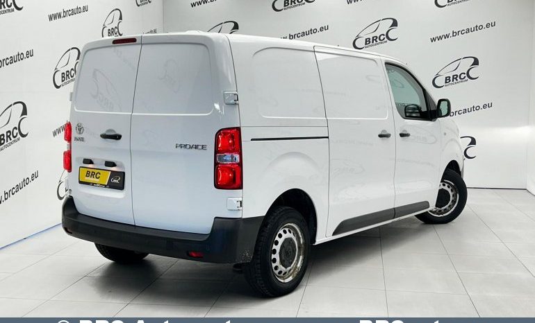 
								Toyota Proace 2.0 D-4D Panel Van Medium Single 2021 full									