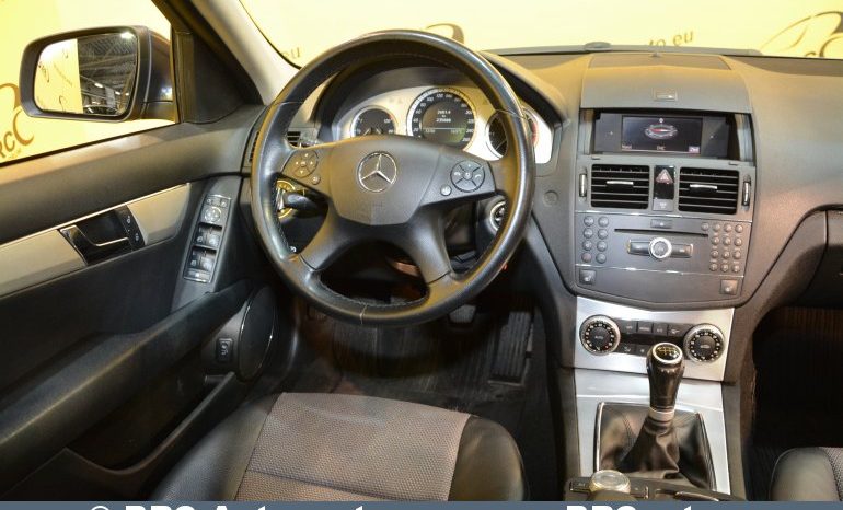 
								Mercedes-Benz C 200 CDI Avantgarde 2008 full									