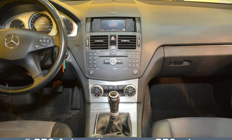 
								Mercedes-Benz C 200 CDI Avantgarde 2008 full									
