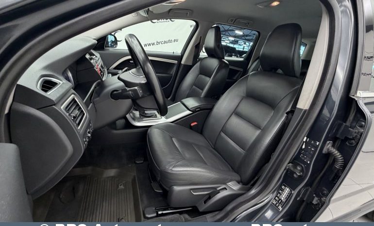 
								Volvo V70 D2 Drive Automatas 2012 full									