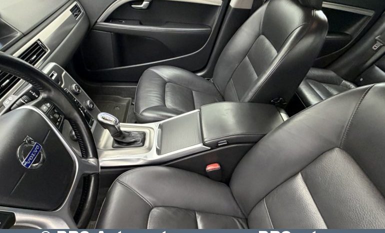 
								Volvo V70 D2 Drive Automatas 2012 full									