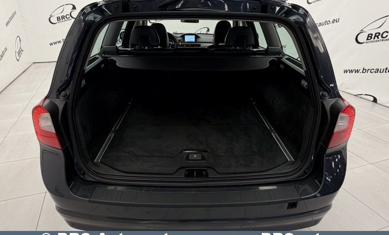 
								Volvo V70 D2 Drive Automatas 2012 full									