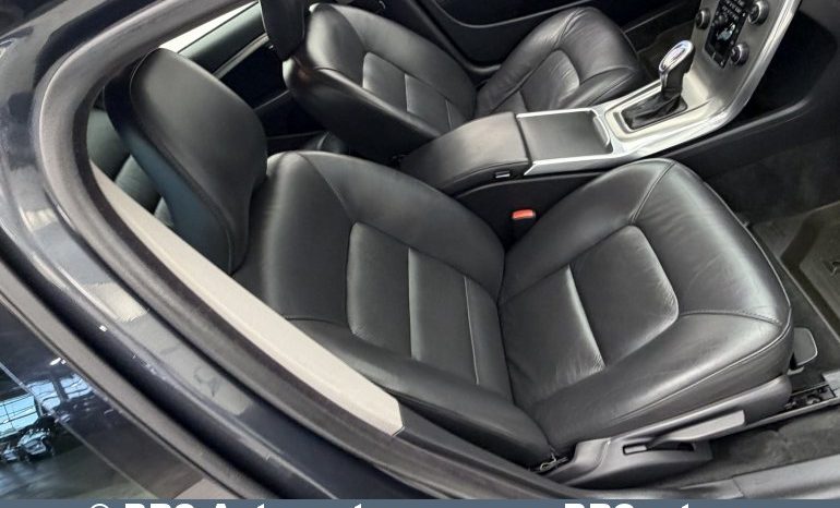 
								Volvo V70 D2 Drive Automatas 2012 full									