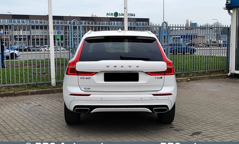 
								Volvo XC 60 T6 R-Line AWD Automatas 2018 full									