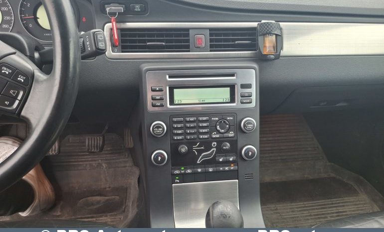 
								Volvo V70  2008 full									