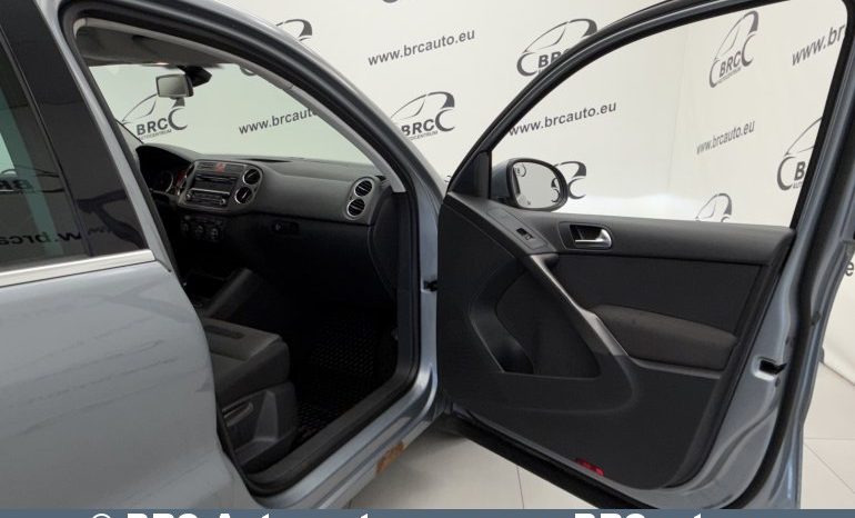 
								Volkswagen Tiguan 2.0 TDI 4Motion Automatas 2008 full									