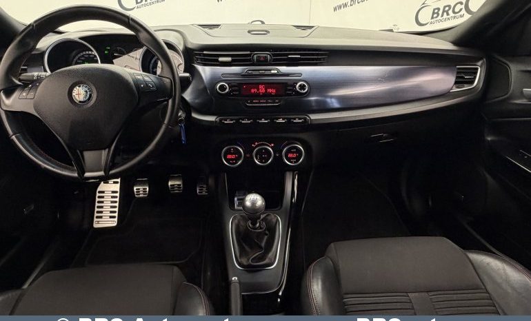 
								Alfa Romeo Giulietta 1.6 JTDm 2010 full									