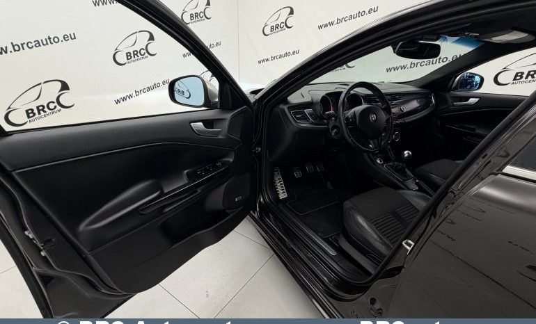 
								Alfa Romeo Giulietta 1.6 JTDm 2010 full									