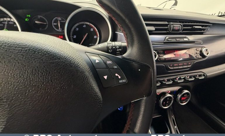 
								Alfa Romeo Giulietta 1.6 JTDm 2010 full									