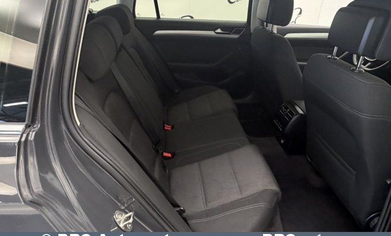 
								Volkswagen Passat 2.0 TDI Bluemotion Variant Automatas 2015 full									