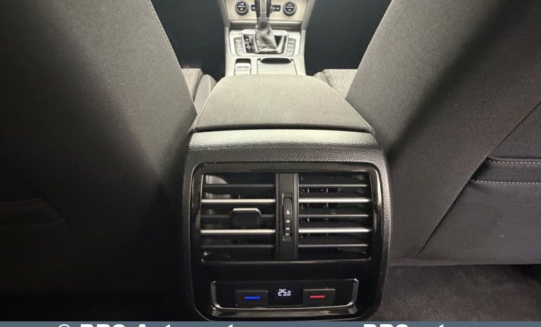 
								Volkswagen Passat 2.0 TDI Bluemotion Variant Automatas 2015 full									