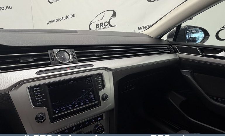 
								Volkswagen Passat 2.0 TDI Bluemotion Variant Automatas 2015 full									