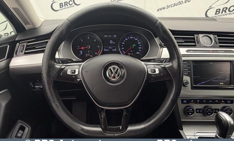 
								Volkswagen Passat 2.0 TDI Bluemotion Variant Automatas 2015 full									