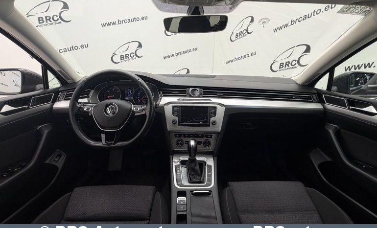
								Volkswagen Passat 2.0 TDI Bluemotion Variant Automatas 2015 full									