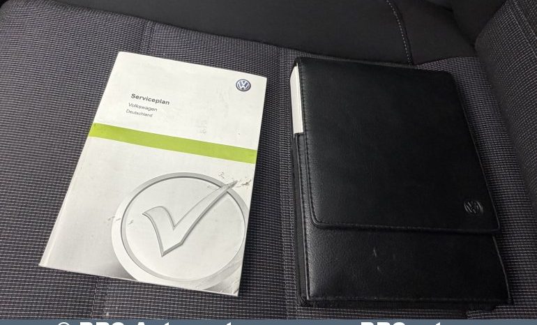 
								Volkswagen Passat 2.0 TDI Bluemotion Variant Automatas 2015 full									