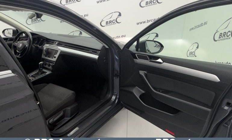 
								Volkswagen Passat 2.0 TDI Bluemotion Variant Automatas 2015 full									